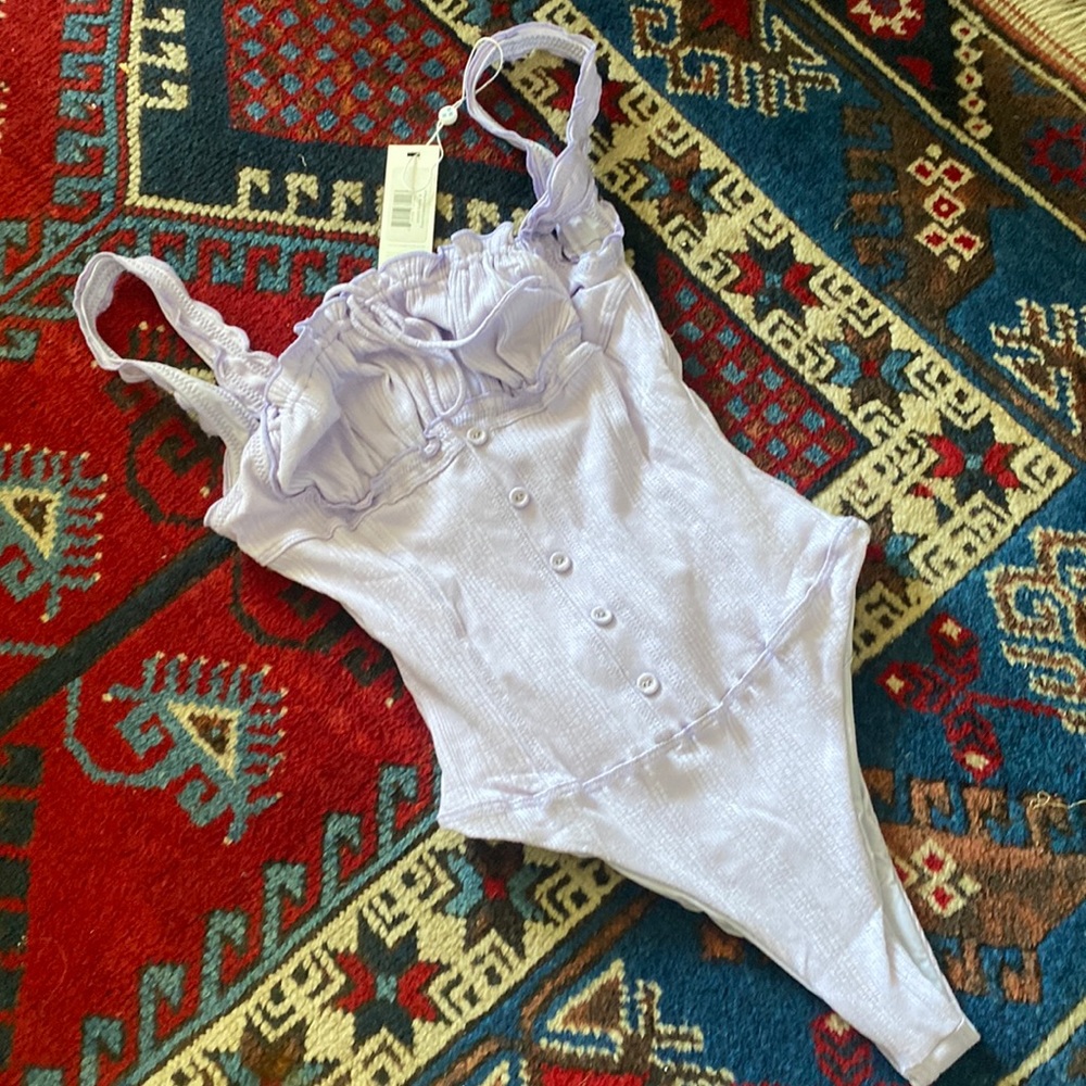 FRANKIES BIKINIS ONE PIECE NWT FARAH POINTELLE M